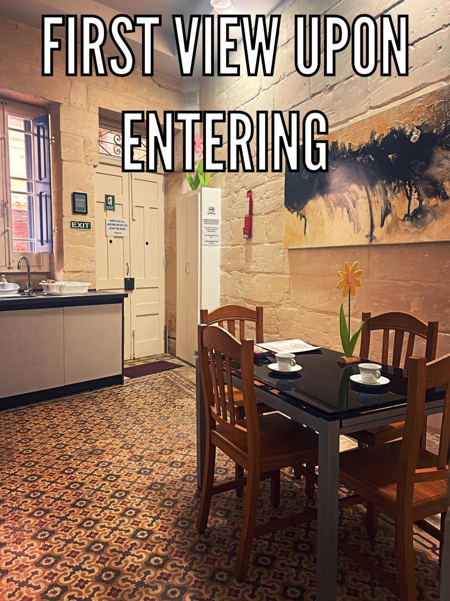Charming And Gorgeous Traditional House In Which Is Only A Two Minute Walk Away To The Centre Makes It Perfect For A Cozy In Malta بيت للعطل Cospicua